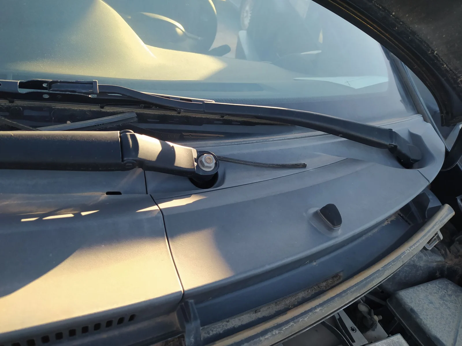 Foto de MOTOR LIMPIA DELANTERO TOYOTA YARIS (KSP9/SCP9/NLP9) 1.4 Turbodiesel CAT (90 CV / 66 KW)