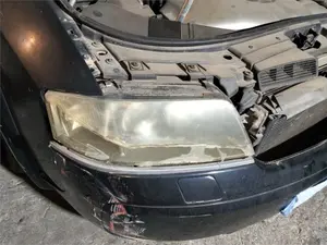 Foto de FARO DERECHO AUDI ALLROAD QUATTRO QUATTRO (4B5)