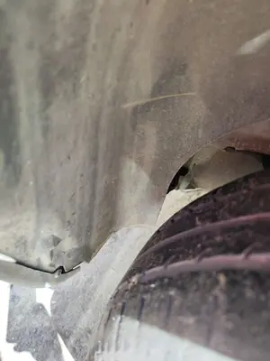 Foto de PASO RUEDA TRASERO DERECHO RENAULT KANGOO II (F/KW0) 1.5 dCi Diesel CAT (86 CV / 63 KW)