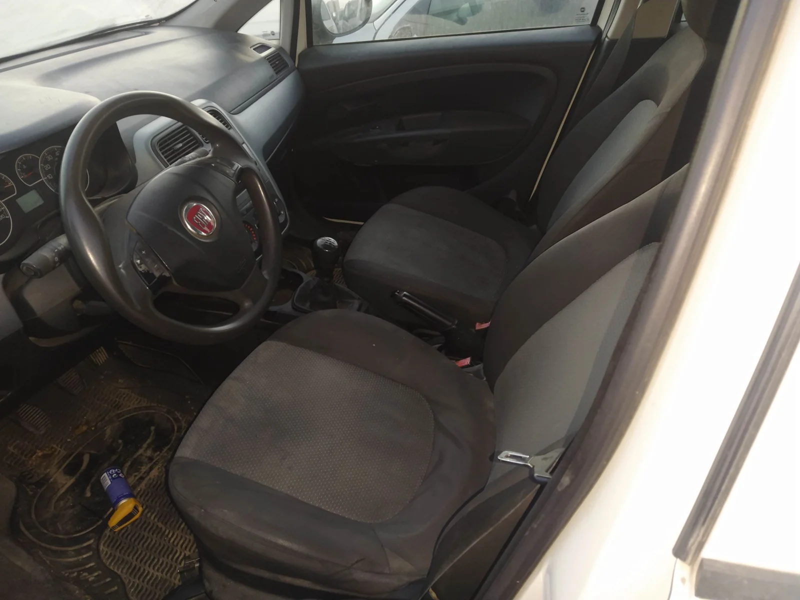 Foto de ENGANCHE CINTURON DELANTERO DERECHO FIAT GRANDE PUNTO (199) 1.3 16V JTD CAT (75 CV / 55 KW)