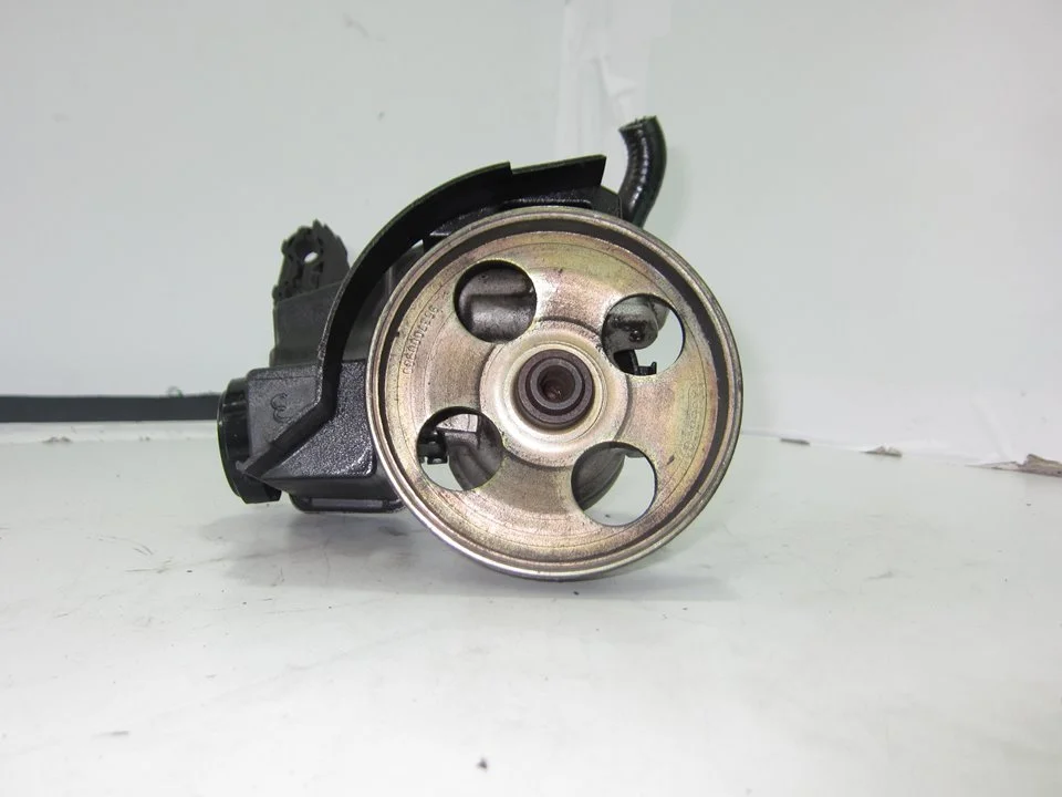 Foto de BOMBA DIRECCION PEUGEOT 206 referencia 9637000980