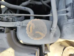 Foto de DEPOSITO EXPANSION OPEL CORSA C 1.2 16V CAT (Z 12 XE / LW4) (75 CV / 55 KW) referencia 1682640980