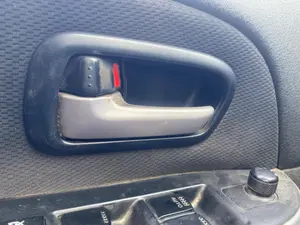 Foto de MANETA INTERIOR DELANTERA IZQUIERDA SUZUKI GRAND VITARA (JB/JT) 2.0 16V CAT (140 CV / 103 KW) referencia 83130-65J10-BWJ