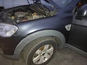 Foto de ALETA DELANTERA IZQUIERDA CHEVROLET CAPTIVA 2.0 Diesel CAT (150 CV / 110 KW) referencia 42532165