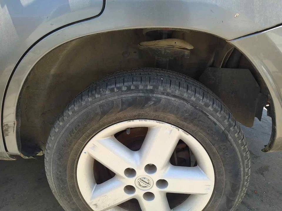 Foto de PASO RUEDA TRASERO IZQUIERDO NISSAN X-TRAIL (T30) 2.2 16V Turbodiesel CAT (114 CV / 84 KW)