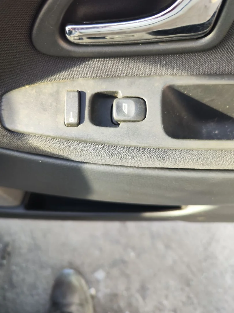 Foto de MANDO ELEVALUNAS DELANTERO DERECHO VOLVO S40 BERLINA 1.9 Diesel CAT (116 CV / 85 KW)