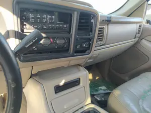 Foto de SISTEMA AUDIO / RADIO CD GENERAL MOTORS CHEVROLET TAHOE 5.3 V8 CAT (273 CV / 201 KW)