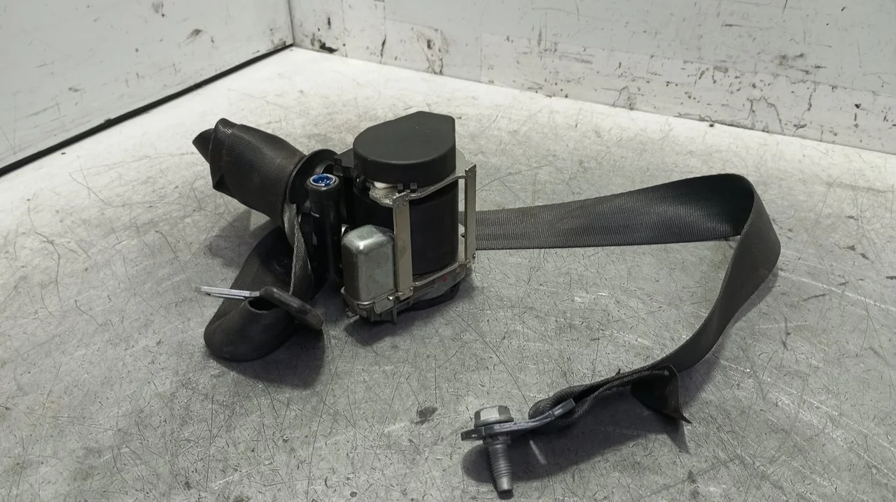 Foto de CINTURON SEGURIDAD DELANTERO IZQUIERDO PEUGEOT 508 2.0 16V HDi FAP (140 CV / 103 KW) referencia 98021742XX
