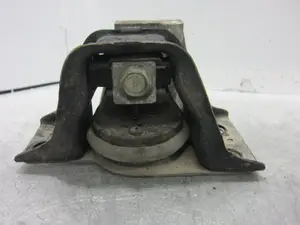 Foto de SOPORTE MOTOR NISSAN MICRA (K12E) 1.2 CAT (80 CV / 59 KW) referencia 8200131305 foto 2