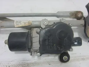 Foto de MOTOR LIMPIA DELANTERO NISSAN MICRA (K14) 0.9 CAT (90 CV / 66 KW) referencia A2340655 foto 4