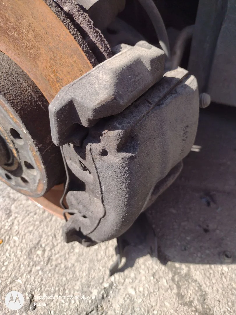 Foto de PINZA DE FRENO DELANTERA DERECHA VOLKSWAGEN TOURAN (1T2) 1.9 TDI (105 CV / 77 KW)