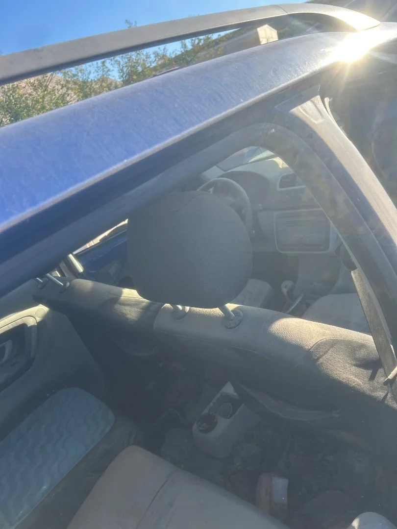 Foto de GOMAS CONTORNO PUERTA SKODA FABIA COMBI (5J5) 1.4 TDI (80 CV / 59 KW)
