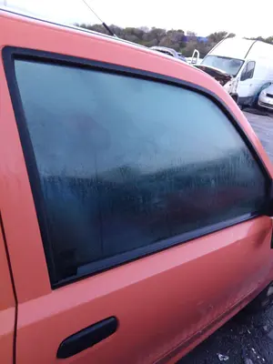 Foto de LUNA DELANTERA DERECHA FIAT SEICENTO (187) 0.9 CAT (39 CV / 29 KW)