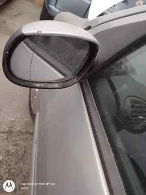 Foto de RETROVISOR IZQUIERDO PEUGEOT 206 1.4 HDi (68 CV / 50 KW) referencia 1608264280 foto 2