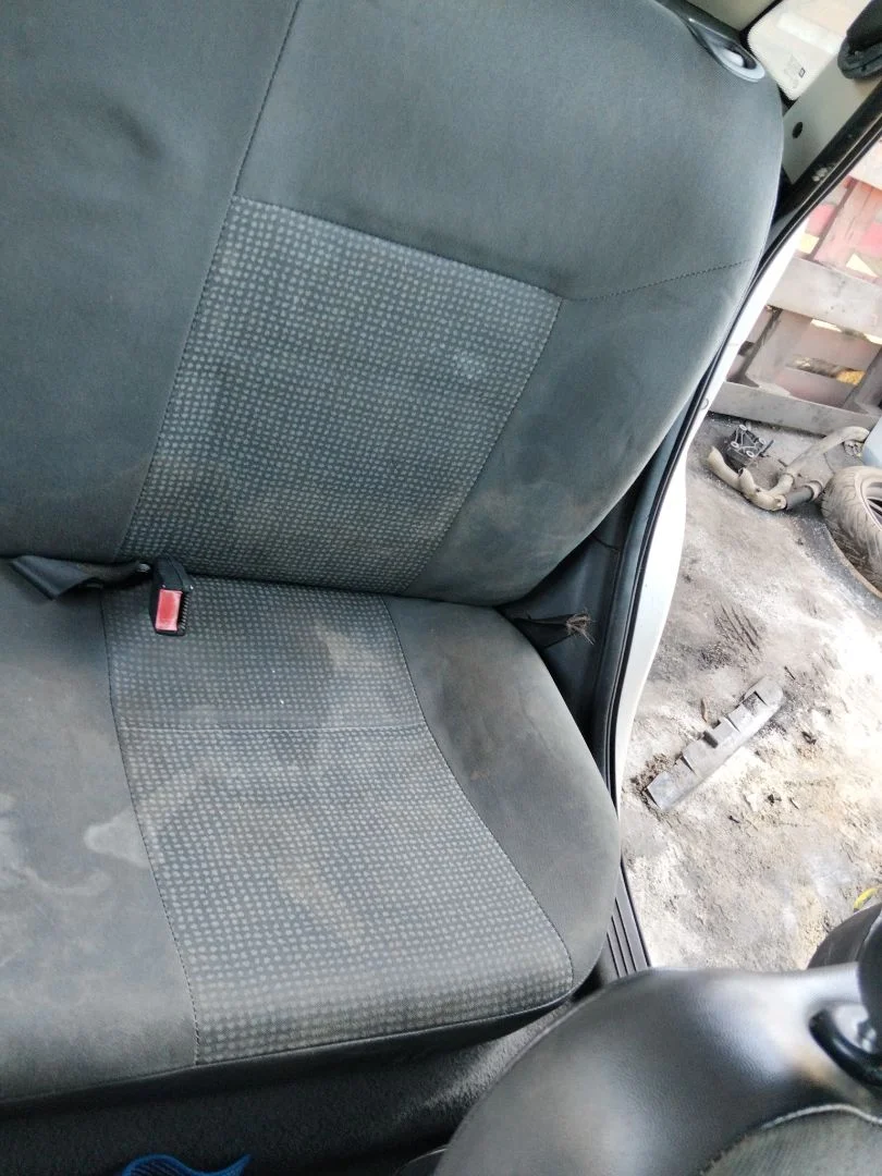 Foto de ASIENTO TRASERO MEDIO OPEL CORSA C 1.2 16V CAT (Z 12 XE / LW4) (75 CV / 55 KW)