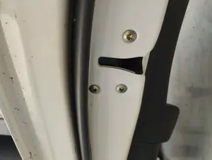 Foto de CERRADURA PUERTA TRASERA IZQUIERDA HYUNDAI I20 (GB) 1.2 16V CAT (84 CV / 62 KW)