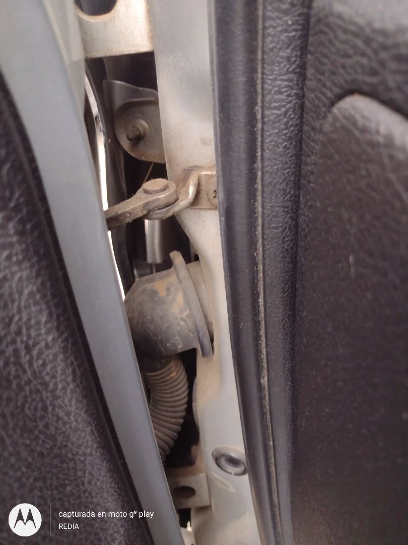Foto de RETENEDOR PUERTA PEUGEOT 206 1.4 HDi (68 CV / 50 KW) referencia 9181C8