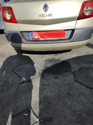 Foto de PARAGOLPES TRASERO RENAULT MEGANE II COUPE/CABRIO 1.5 dCi Diesel (106 CV / 78 KW) referencia 850108056R