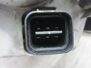 Foto de FARO DERECHO HYUNDAI COUPE (J2) 1.6 CAT (114 CV / 84 KW) referencia 010116 foto 3