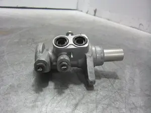 Foto de BOMBA FRENO FORD FUSION (CBK) 1.4 16V CAT (80 CV / 59 KW) referencia 41230130 foto 2
