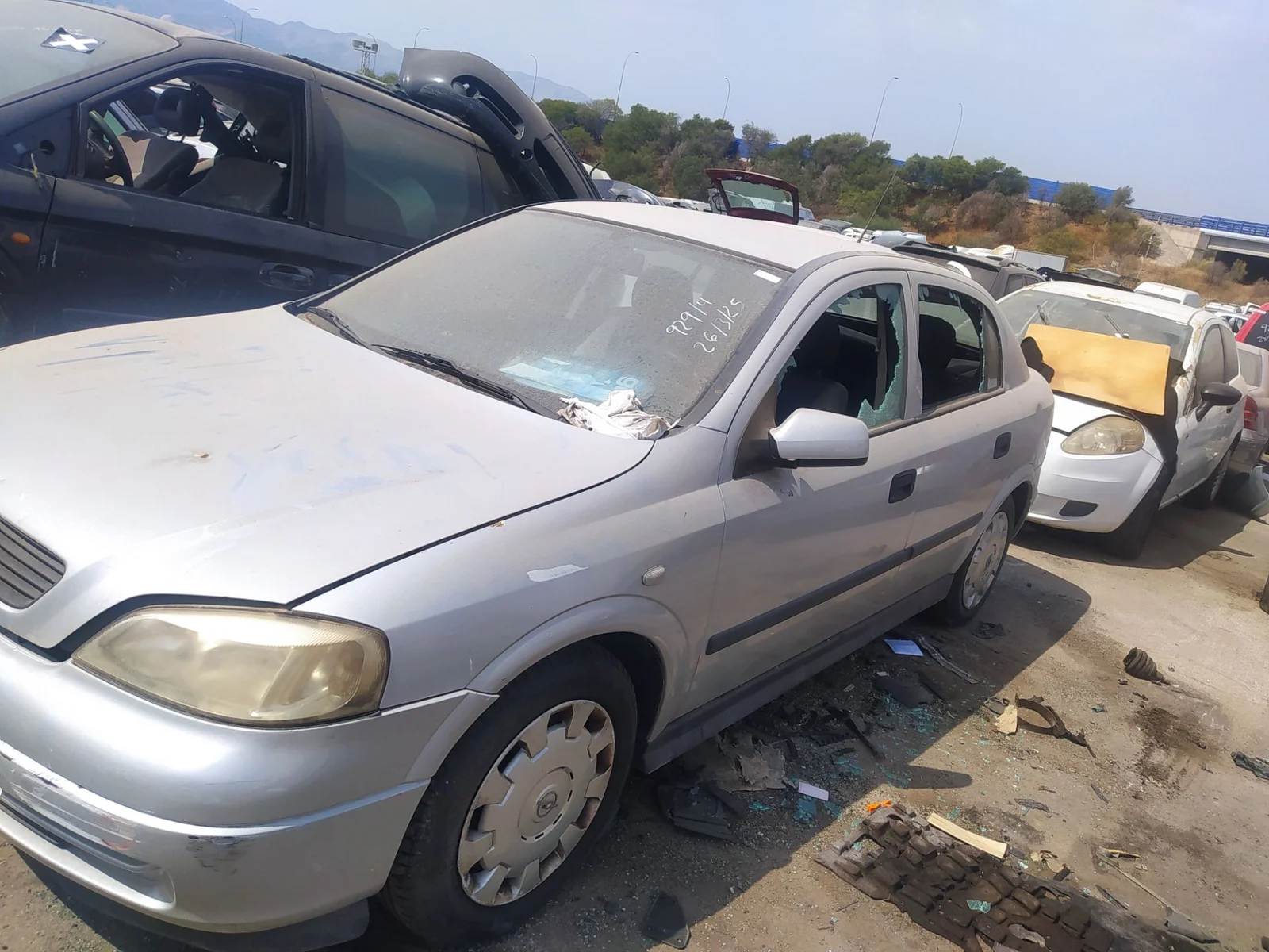 Foto de FARO IZQUIERDO OPEL ASTRA G BERLINA 1.6 CAT (Z 16 SE / L55) (84 CV / 62 KW) referencia 93175368