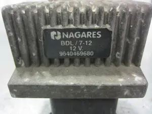 Foto de CAJA PRECALENTAMIENTO NISSAN CABSTAR E 3.0 Diesel (120 CV / 88 KW) referencia 9640469680 foto 24