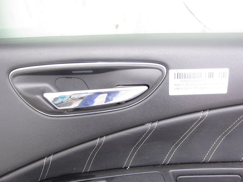 Foto de MANETA INTERIOR DELANTERA DERECHA LANCIA DELTA (181) 1.6 Diesel CAT (120 CV / 88 KW)