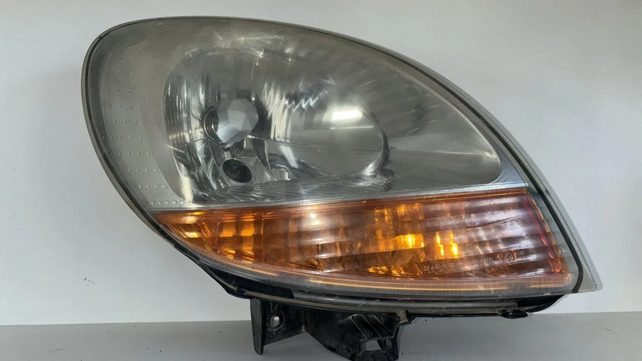 Foto de FARO DERECHO RENAULT KANGOO II (F/KW0) referencia 8200150617