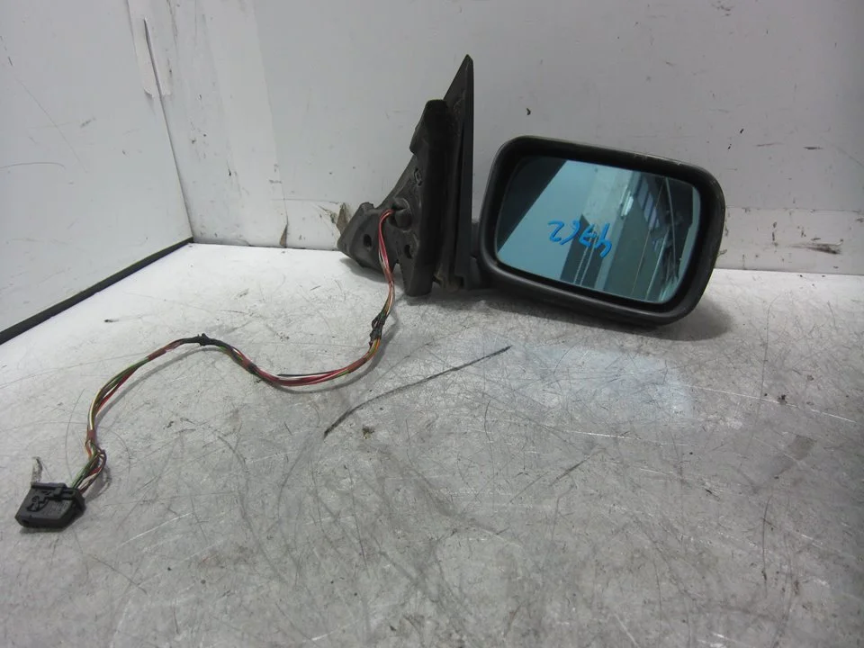 Foto de RETROVISOR DERECHO BMW SERIE 3 BERLINA (E46) 3.0 24V Turbodiesel CAT (184 CV / 135 KW) referencia 42492