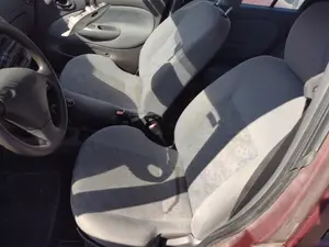 Foto de ALETA DELANTERA IZQUIERDA FORD FIESTA BERLINA (DX) 1.8 Diesel CAT (60 CV / 44 KW) referencia 96FBB042B85 foto 3