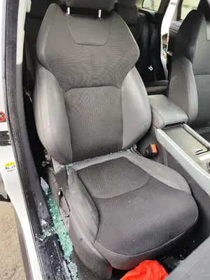 Foto de ASIENTO DELANTERO DERECHO LAND ROVER RANGE ROVER EVOQUE 2.0 Td4 CAT (150 CV / 110 KW) foto 2