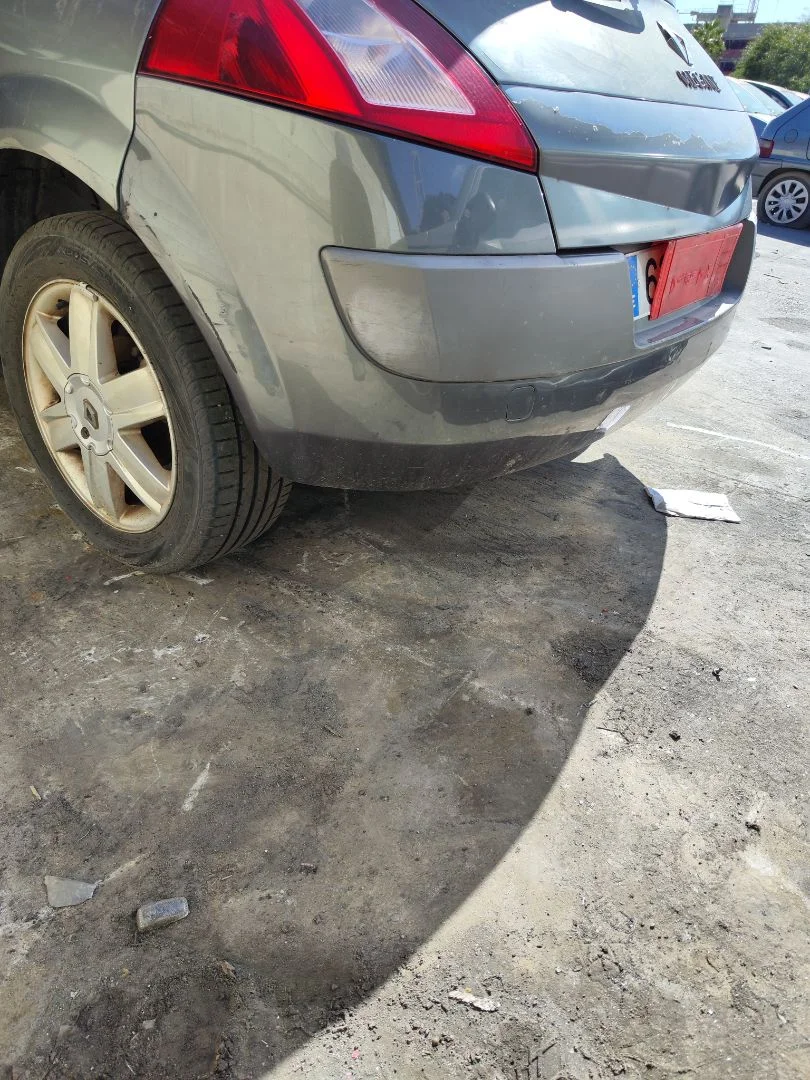 Foto de PARAGOLPES TRASERO RENAULT MEGANE II BERLINA 5P 1.5 dCi Diesel (101 CV / 74 KW) referencia 850107698R