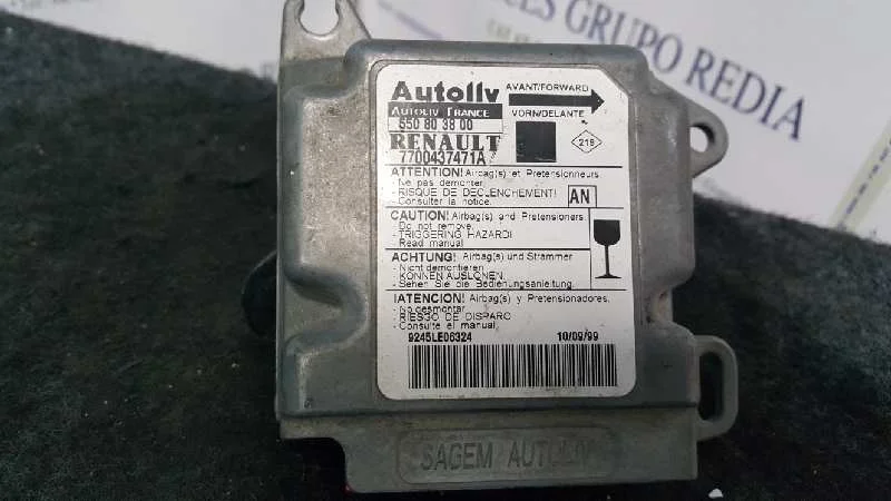 Foto de CENTRALITA AIRBAG RENAULT MEGANE I BERL./ BERL. CON PORTÓN (BA0) referencia 7700437471A