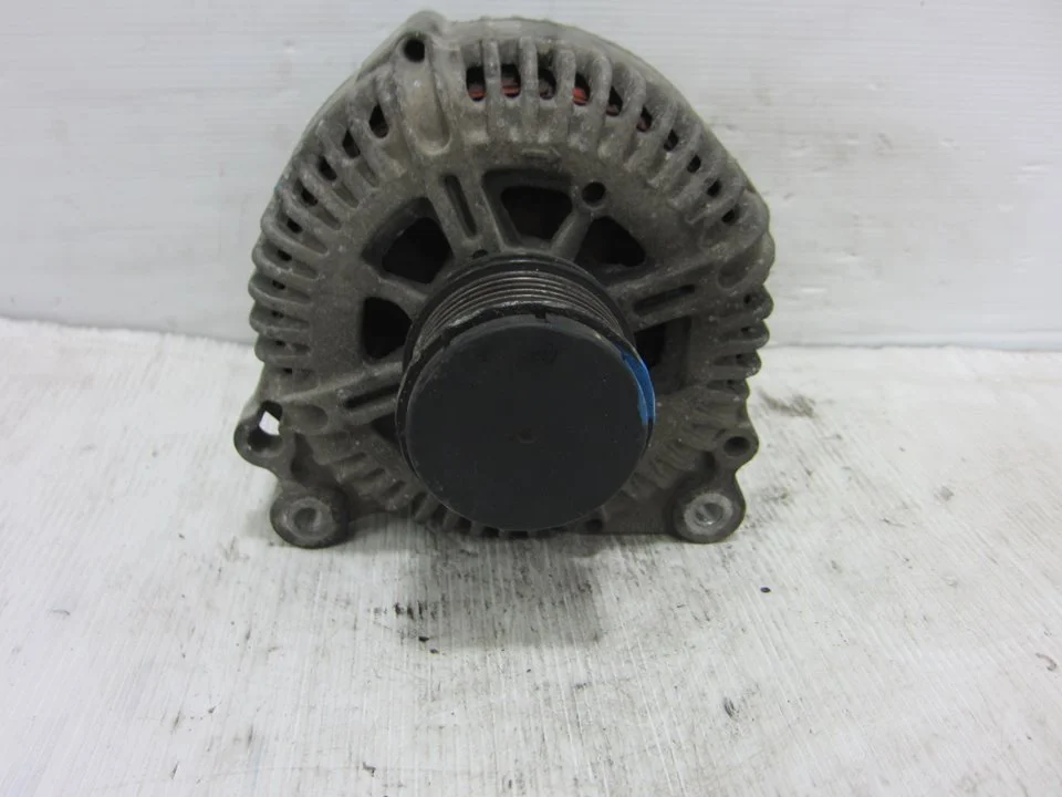 Foto de ALTERNADOR VOLKSWAGEN PASSAT BERLINA (3C2) 2.0 TDI (140 CV / 103 KW) referencia 254783C