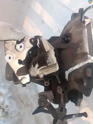 Foto de CAJA CAMBIOS OPEL ASTRA G BERLINA 1.6 16V (101 CV / 74 KW) referencia R90400209 foto 3