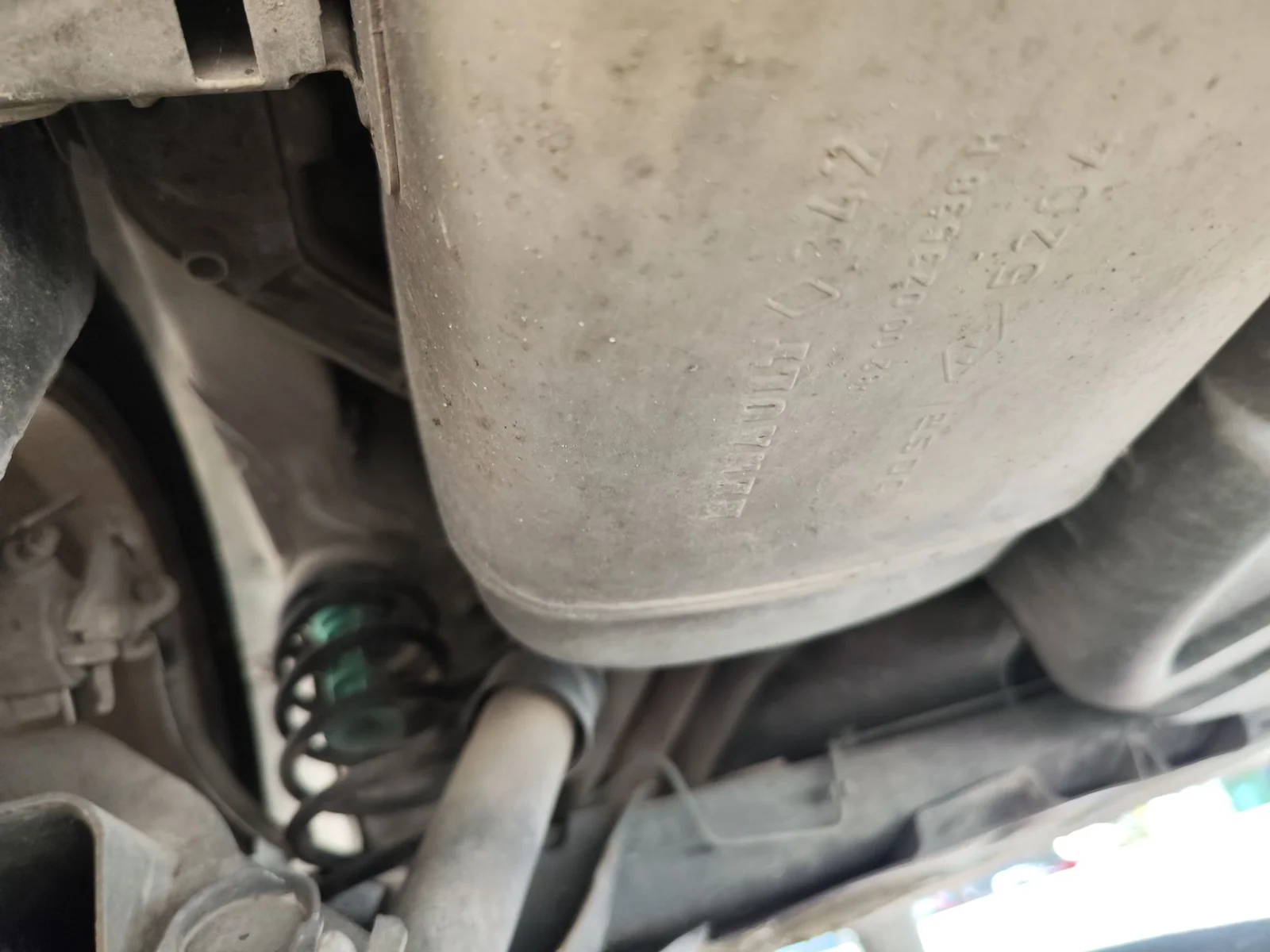 Foto de SILENCIADOR TRASERO RENAULT MEGANE II BERLINA 5P 1.5 dCi Diesel (101 CV / 74 KW) referencia 8200189574