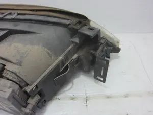 Foto de FARO IZQUIERDO FORD MONDEO BERLINA (GE) 3.0 V6 24V CAT (226 CV / 166 KW) referencia 1305239172 foto 4