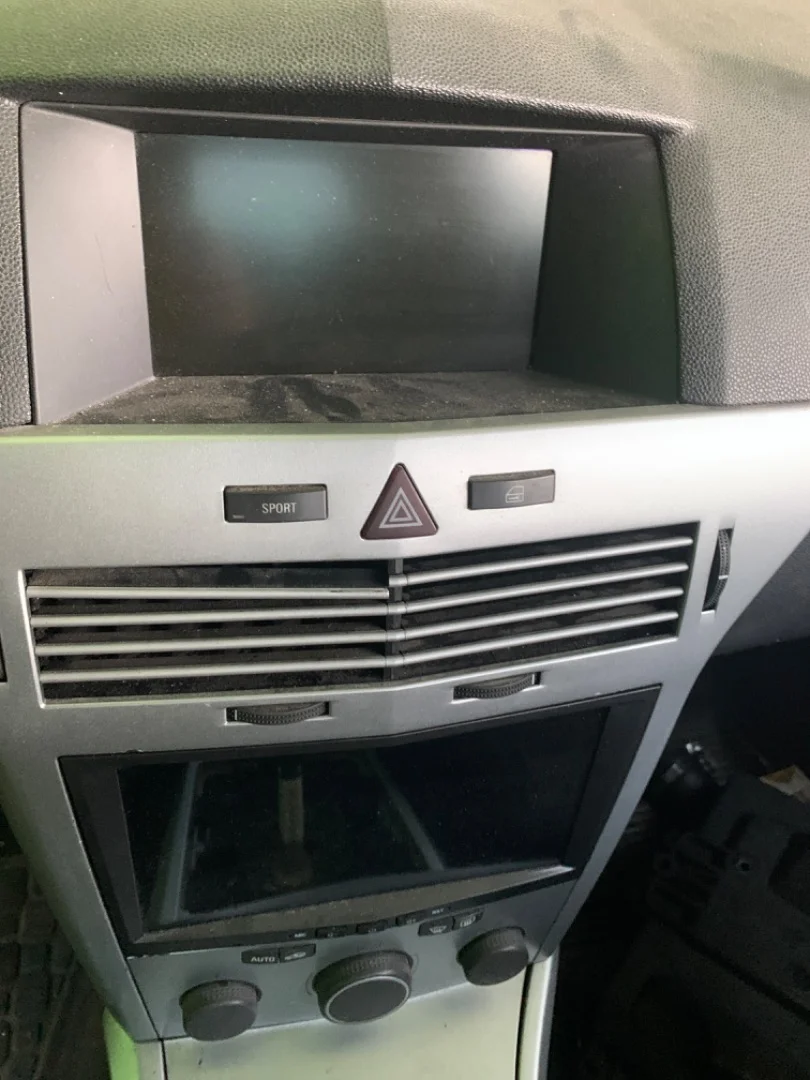 Foto de WARNING OPEL ASTRA H CARAVAN 1.9 16V CDTI CAT (Z 19 DTH / LRD) (150 CV / 110 KW)