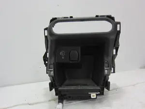 Foto de CONSOLA CENTRAL NISSAN MICRA (K14) 0.9 CAT (90 CV / 66 KW)