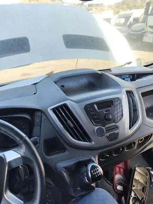 Foto de SALPICADERO FORD TRANSIT CHASIS CABINA (TTG) 2.0 TDCi CAT (170 CV / 125 KW) foto 3