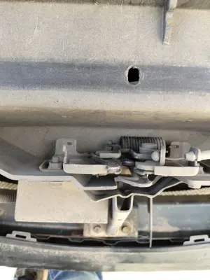 Foto de CERRADURA CAPO MAZDA 3 BERLINA (BK) 1.6 16V CAT (105 CV / 77 KW) referencia BN8F-56-62XA