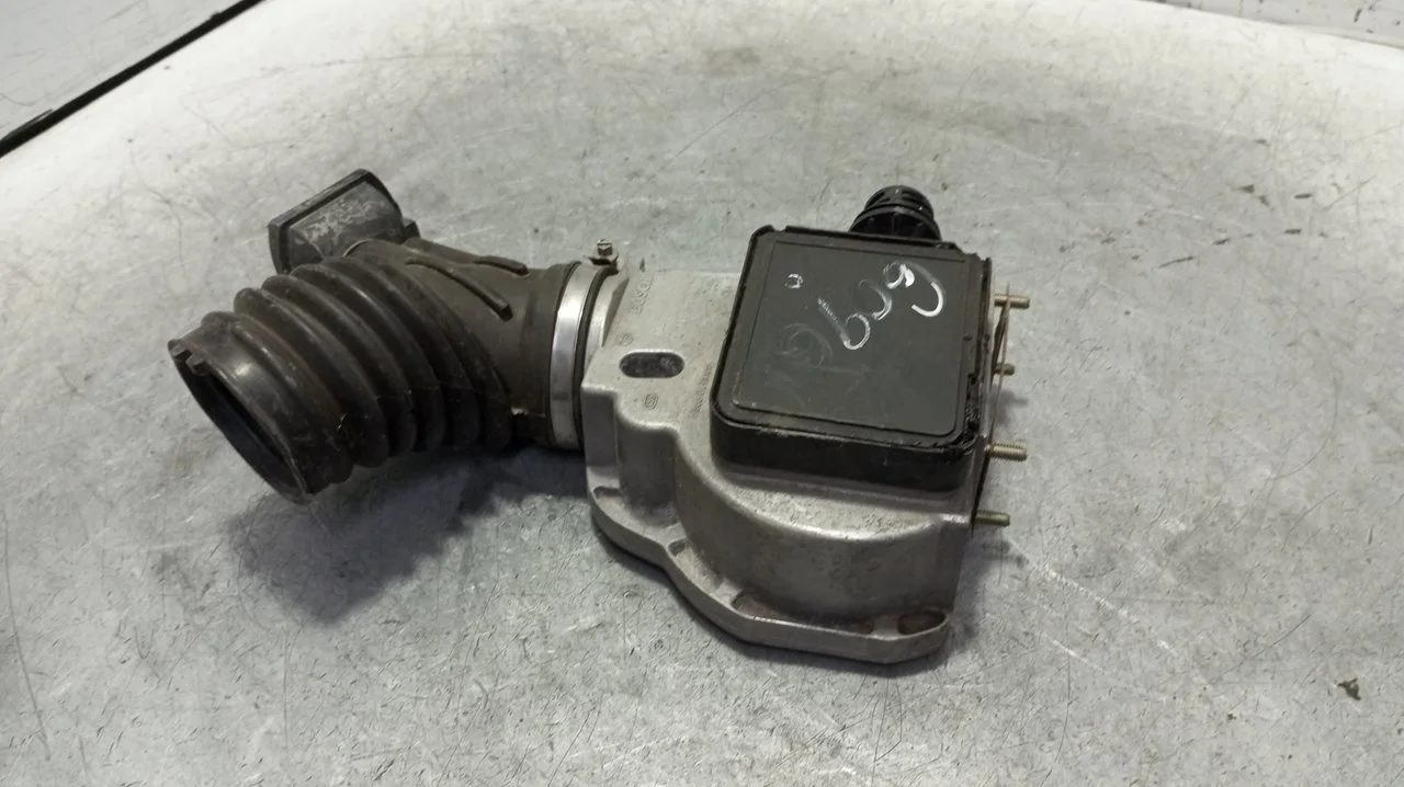 Foto de CAUDALIMETRO BMW SERIE 3 BERLINA (E36) 1.8 CAT (M43) (116 CV / 85 KW) referencia 028020213