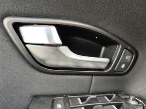 Foto de MANETA INTERIOR DELANTERA IZQUIERDA LAND ROVER RANGE ROVER EVOQUE 2.0 Td4 CAT (150 CV / 110 KW)