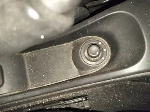 Foto de MANDO RETROVISOR DACIA DUSTER I 1.2 16V TCE CAT (125 CV / 92 KW)