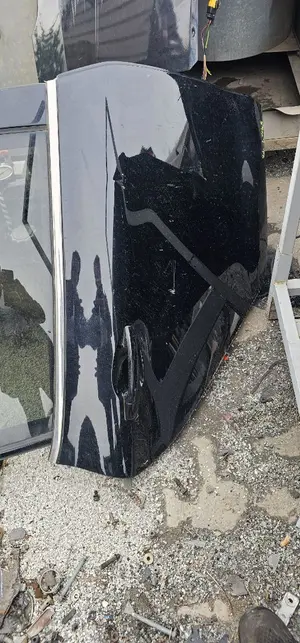 Foto de PUERTA TRASERA DERECHA PEUGEOT 208 1.2 12V e-VTi / PureTech (81 CV / 60 KW) referencia 9671907480 foto 2