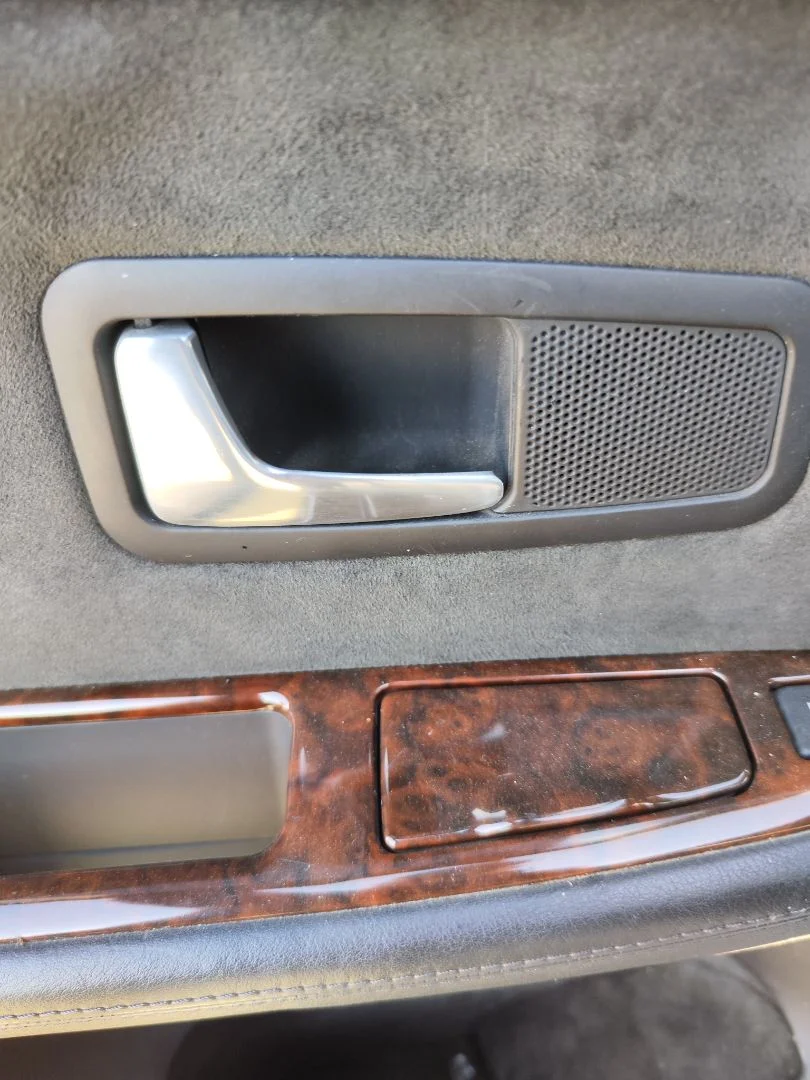 Foto de MANETA INTERIOR TRASERA IZQUIERDA AUDI A8 (D2) 4.2 V8 40V (310 CV / 228 KW)