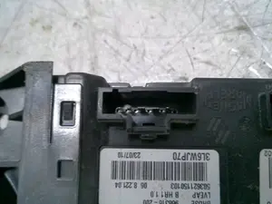 Foto de MOTOR ELEVALUNAS DELANTERO IZQUIERDO RENAULT MEGANE III BERLINA 5P 1.5 dCi Diesel (106 CV / 78 KW) referencia 807310246R foto 4