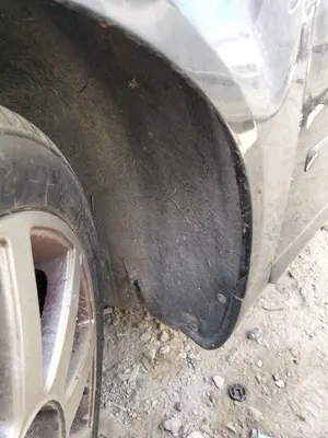Foto de PASO RUEDA DELANTERO IZQUIERDO AUDI A4 AVANT (8E) 1.9 TDI (131 CV / 96 KW) referencia 8E0821171C foto 1