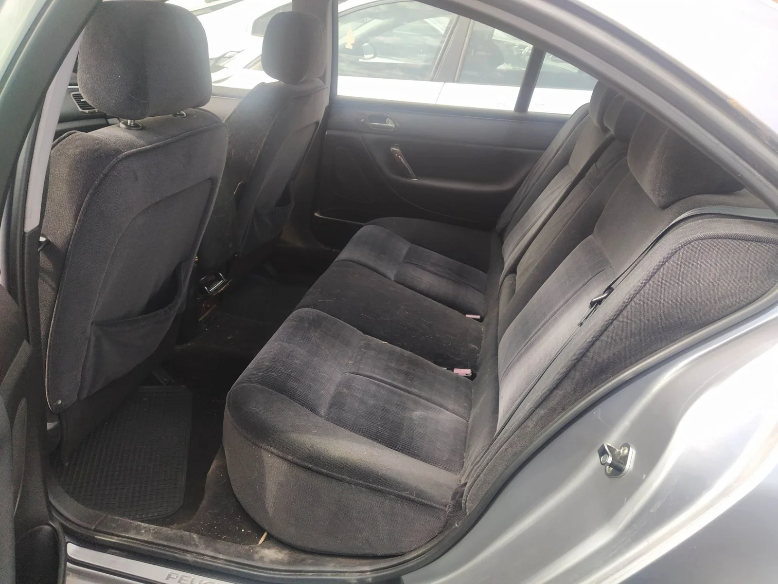 Foto de ASIENTOS TRASERO DERECHO PEUGEOT 607 (S1)(12.2000) 2.2 (158 CV / 116 KW) referencia 8890P8