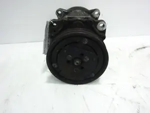 Foto de COMPRESOR AIRE ACONDICIONADO RENAULT MEGANE I FASE 2 BERLINA (BA0) referencia 7700272987 foto 6
